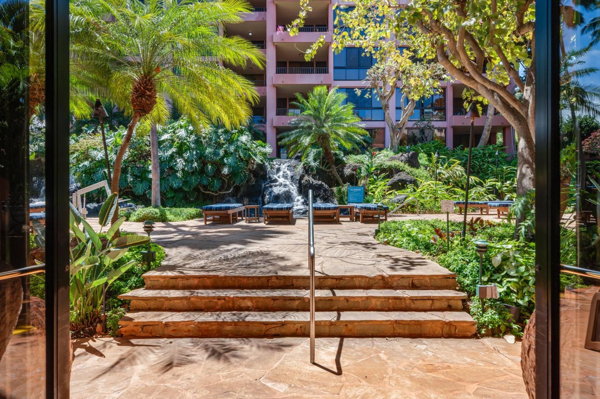 Kahana Falls Resort Napili-Honokowai Екстер'єр фото